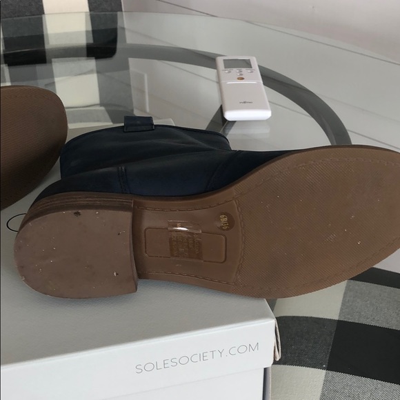 Natasha Booties - Picture 5 of 7